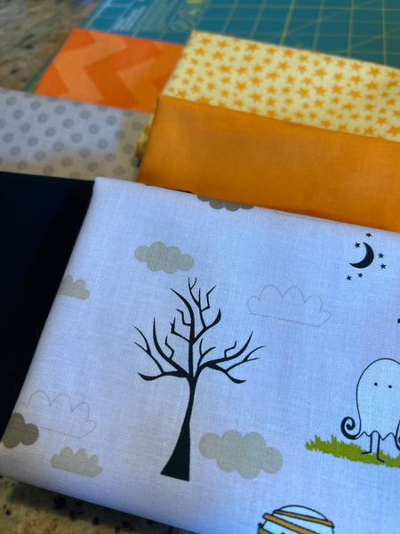 Halloween Fat Quarter Frenzy Bundle - HFQ30