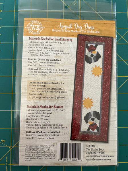 Table topper Pattern, Little quilts August Dog Days