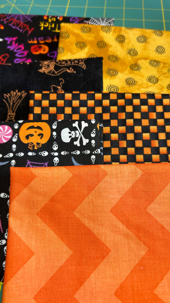 Halloween Fat Quarter Frenzy Bundle - HFQ14