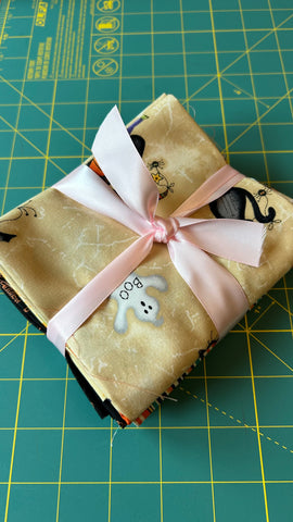 Halloween Fat Quarter Frenzy Bundle - HFQ28