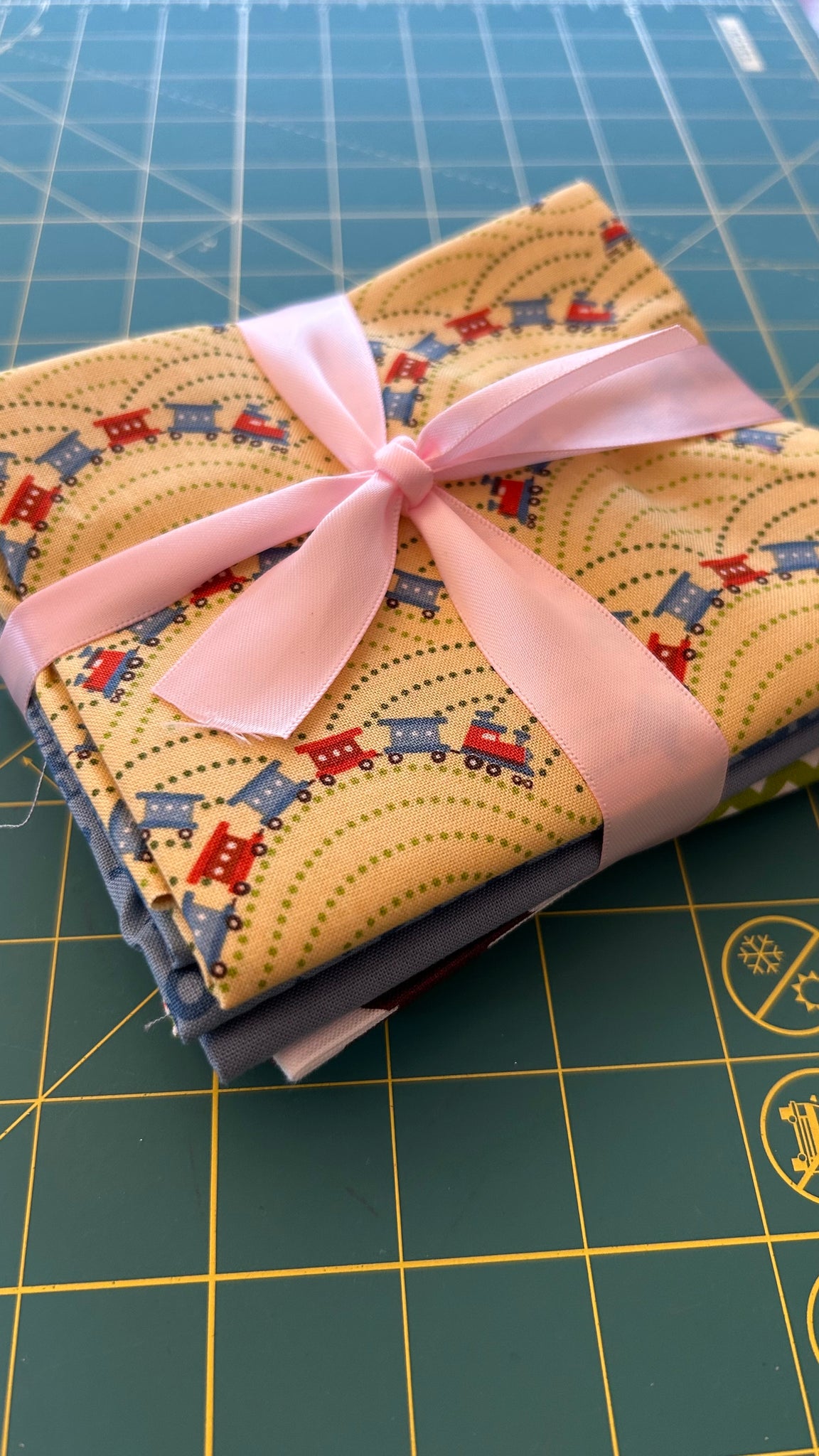 Fat Quarter Frenzy Bundle - FQ86