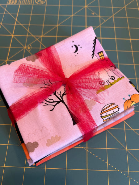 Halloween Fat Quarter Frenzy Bundle - HFQ30
