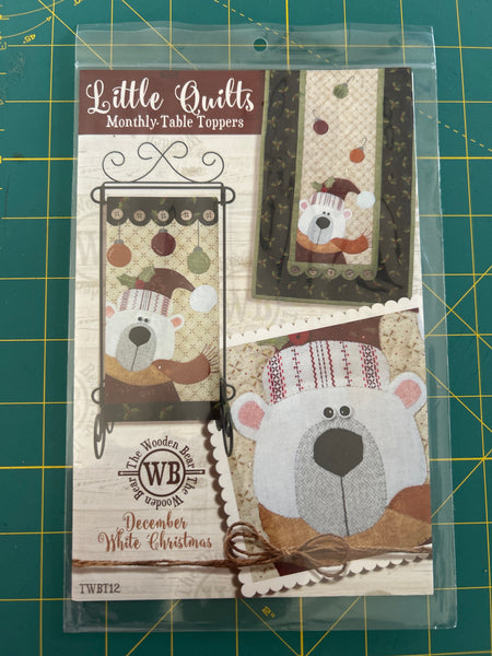 Table topper Pattern, Little quilts December White Christmas