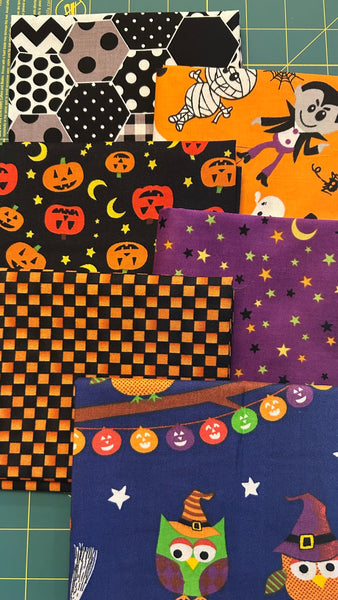 Halloween Fat Quarter Frenzy Bundle - HFQ1