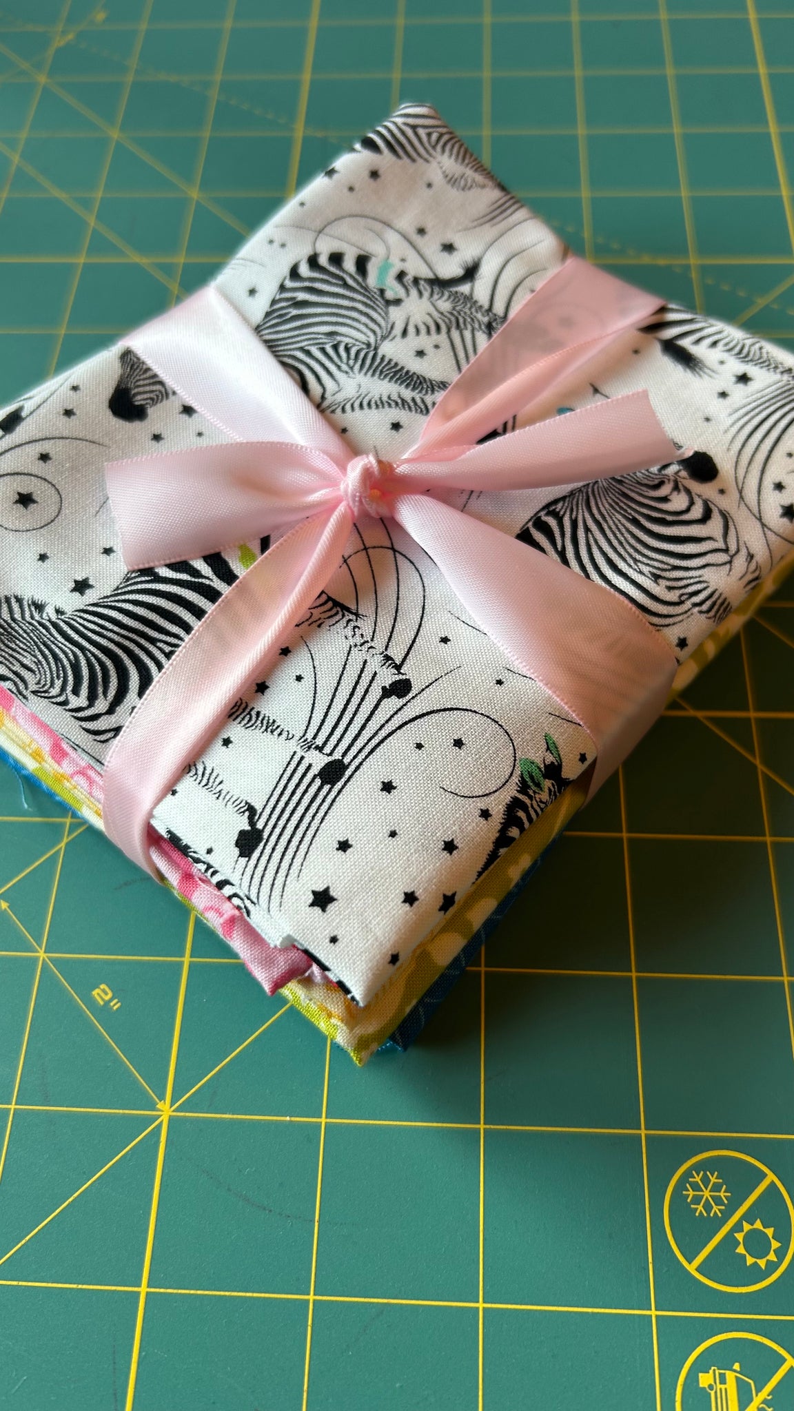 Fat Quarter Frenzy Bundle - FQ95