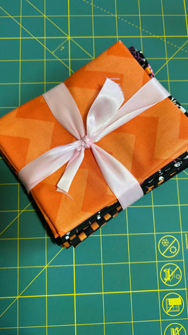 Halloween Fat Quarter Frenzy Bundle - HFQ14