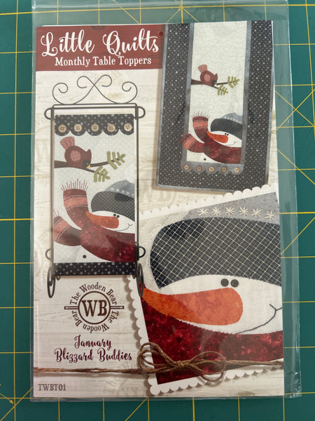 Table topper Pattern, Little quilts January Blizzard Buddies