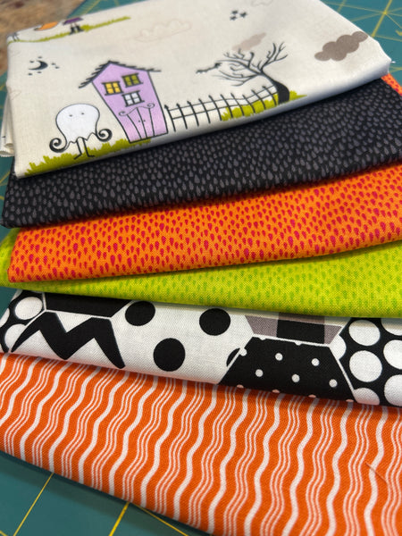 Halloween Fat Quarter Frenzy Bundle - HFQ28