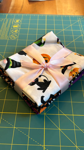 Halloween Fat Quarter Frenzy Bundle - HFQ30