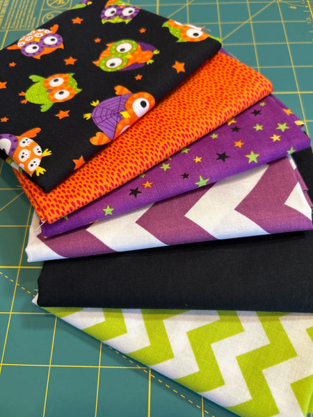 Owl party - Halloween Fat Quarter Frenzy Bundle - HFQ27