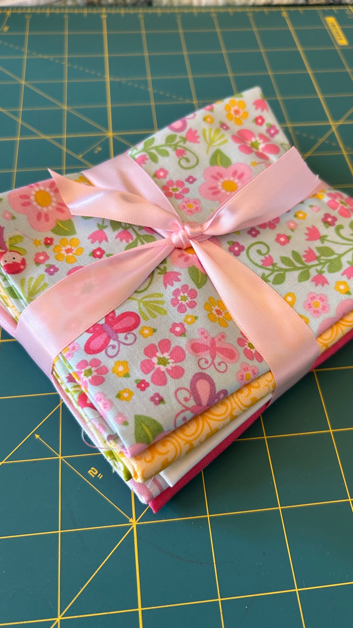 Fat Quarter Frenzy Bundle - FQ88