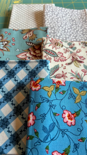 Fat Quarter Frenzy Bundle - FQ26