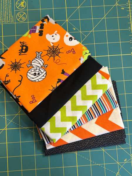 Halloween Fat Quarter Frenzy Bundle - HFQ29